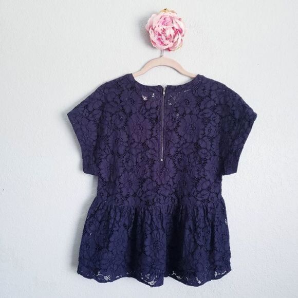 Lace Top‎ - Picture 7 of 7